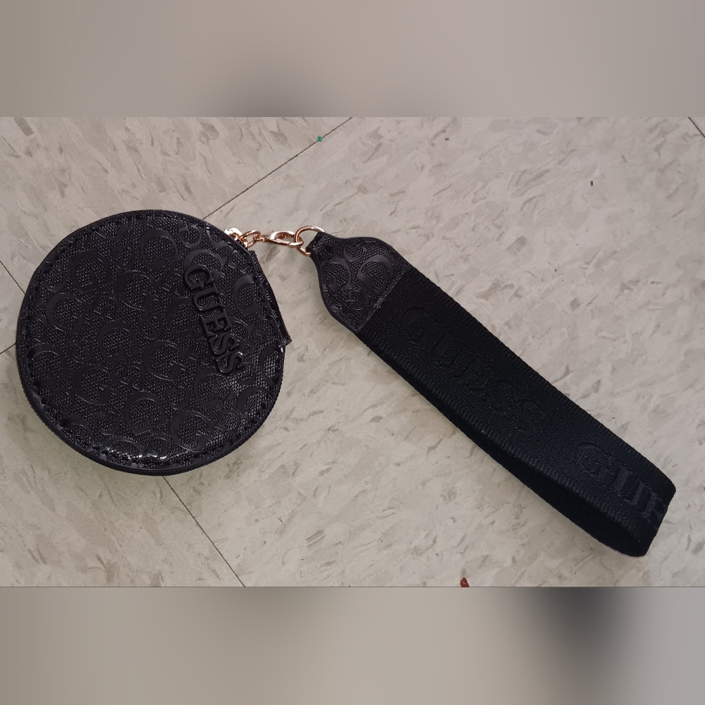 Guess Coin Pouch